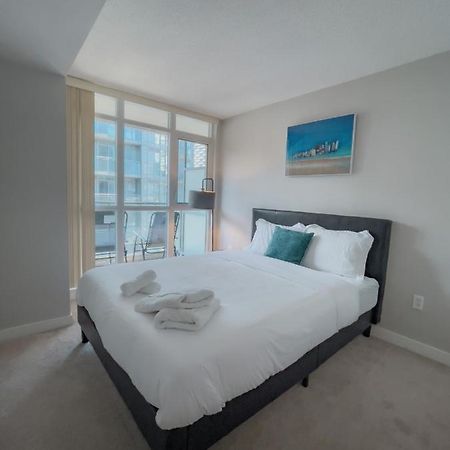 Downtown 2Bed Free Parking Apartment Toronto Exterior photo